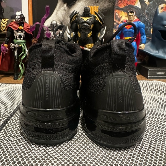 Nike Women's Air VaporMax 2023 Flyknit "Triple Black" - Size 7 - Worn Once - Picture 7 of 9